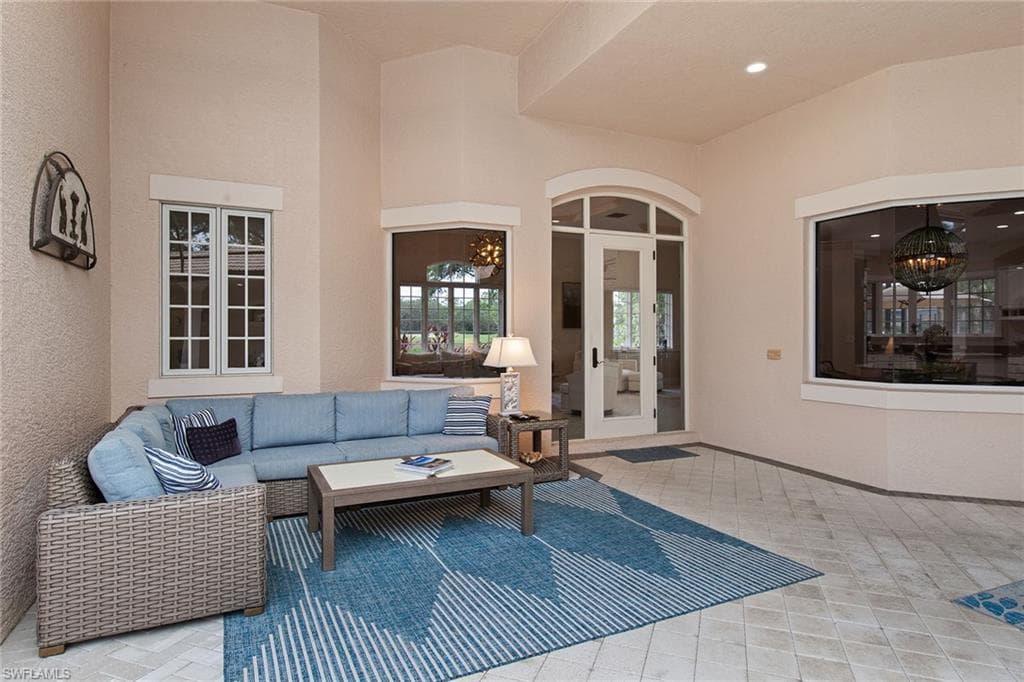 4661 Idylwood LN-21