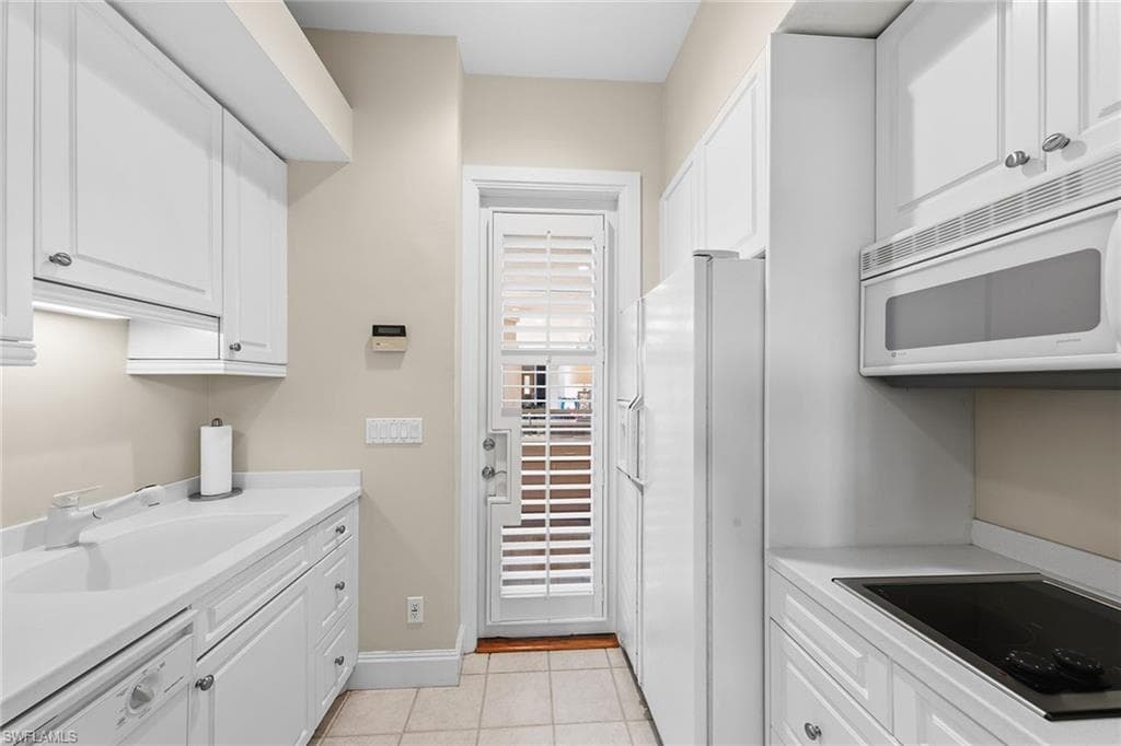 4661 Idylwood LN-35