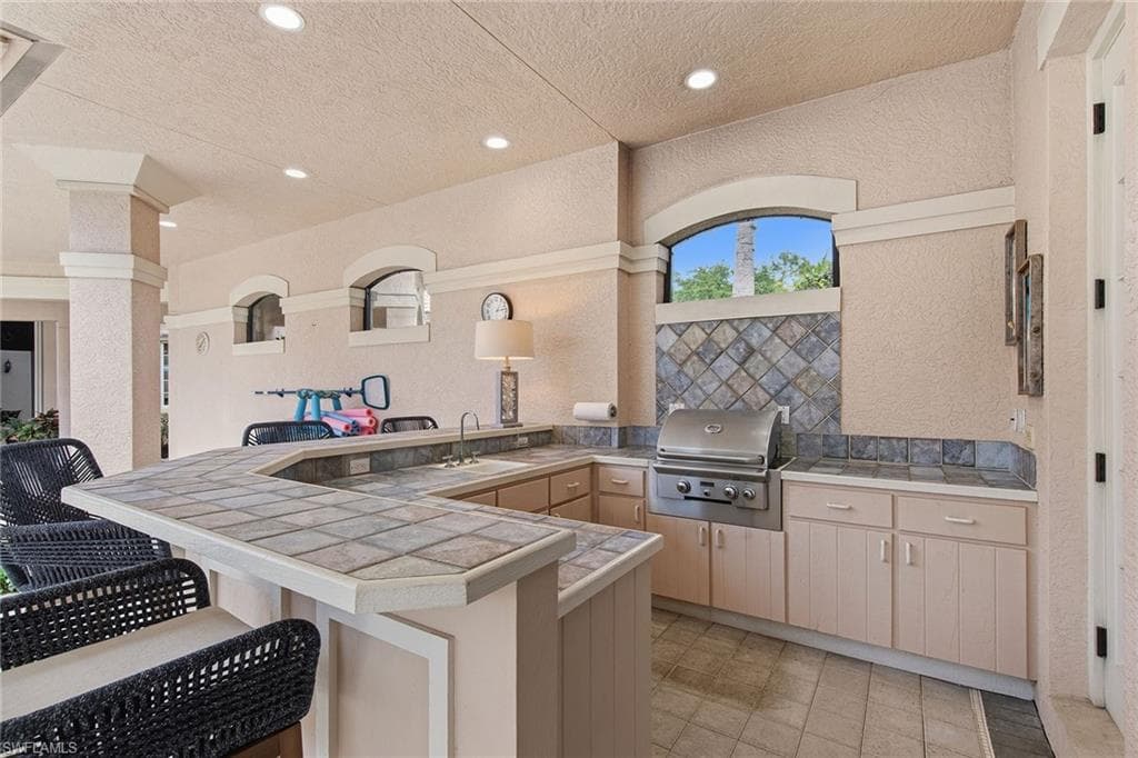 4661 Idylwood LN-31