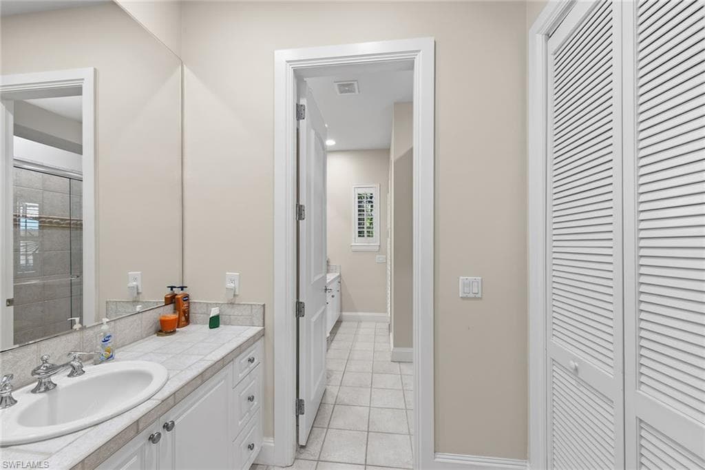 4661 Idylwood LN-36