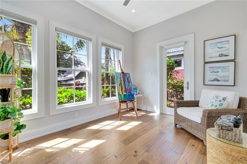 160 Broad AVE S-25