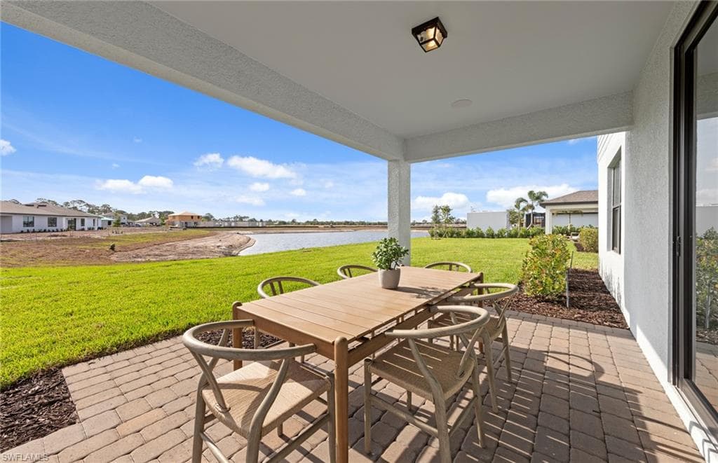 605 Oasis Lake PL-35