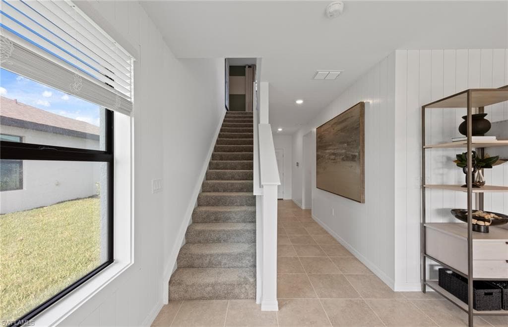 605 Oasis Lake PL-14