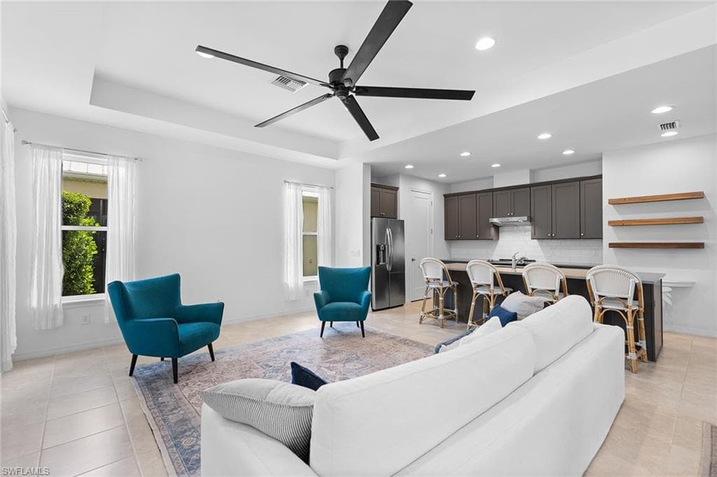 14107 Nautica CT-4