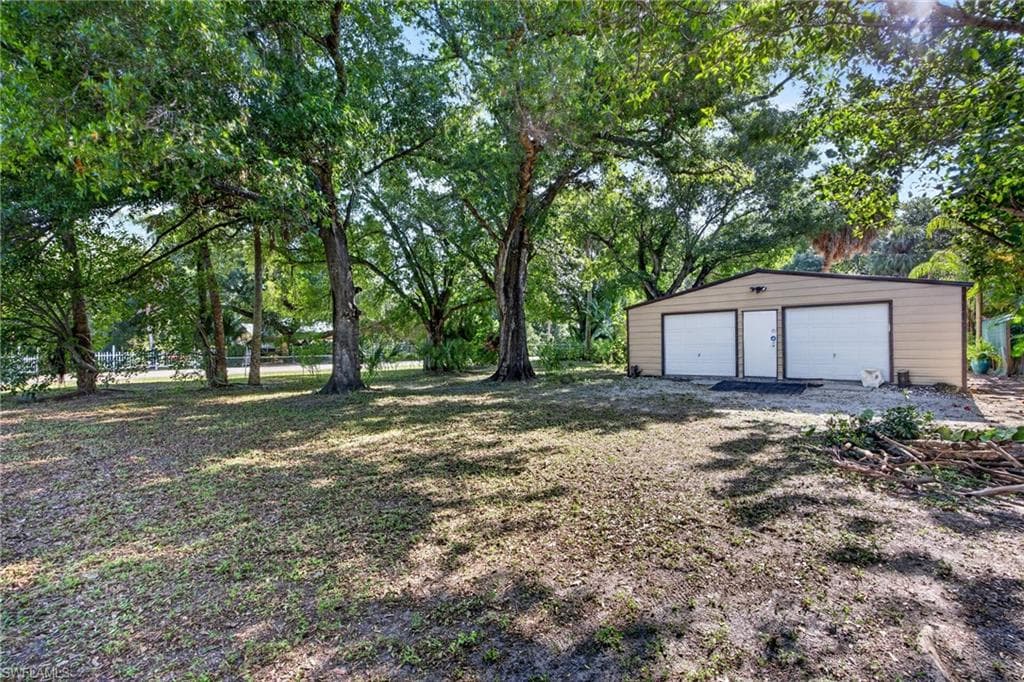 339 W Mariana AVE-31