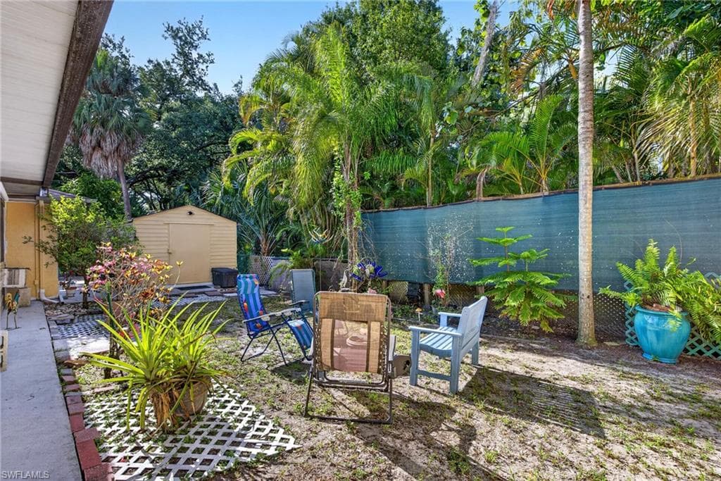 339 W Mariana AVE-29