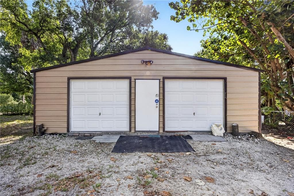 339 W Mariana AVE-33