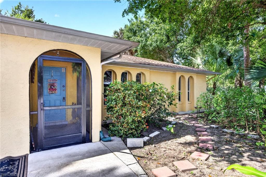 339 W Mariana AVE-40