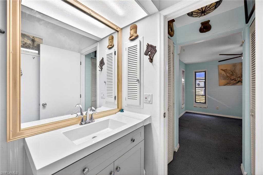 339 W Mariana AVE-17