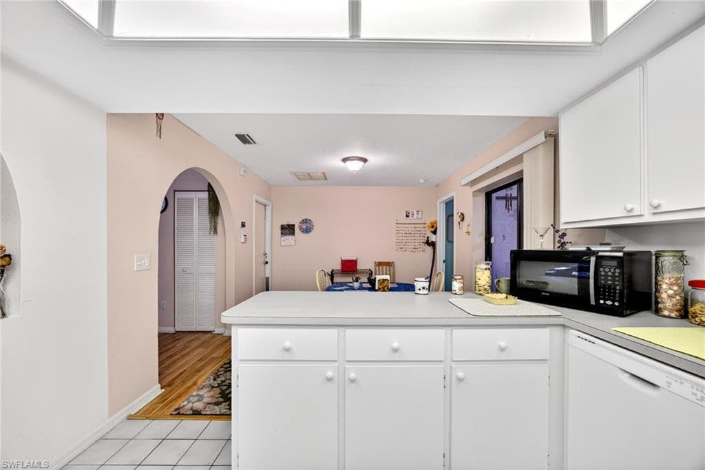 339 W Mariana AVE-10