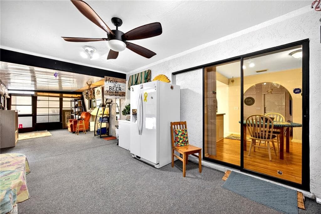 339 W Mariana AVE-24