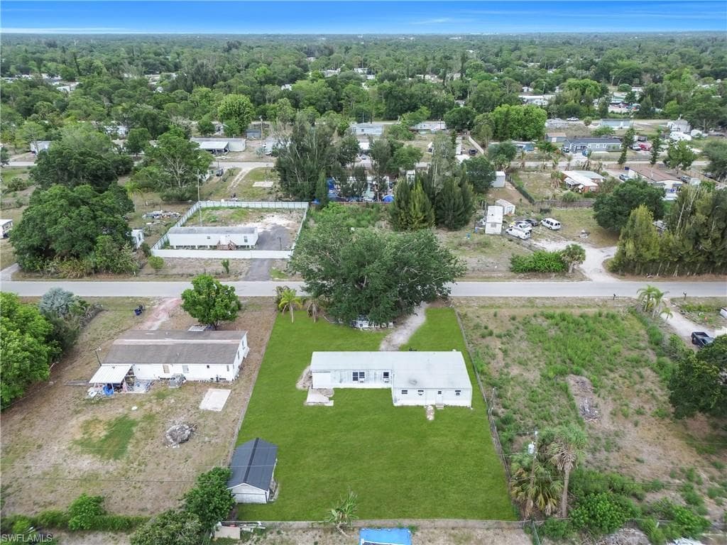 8106 Penny DR-35