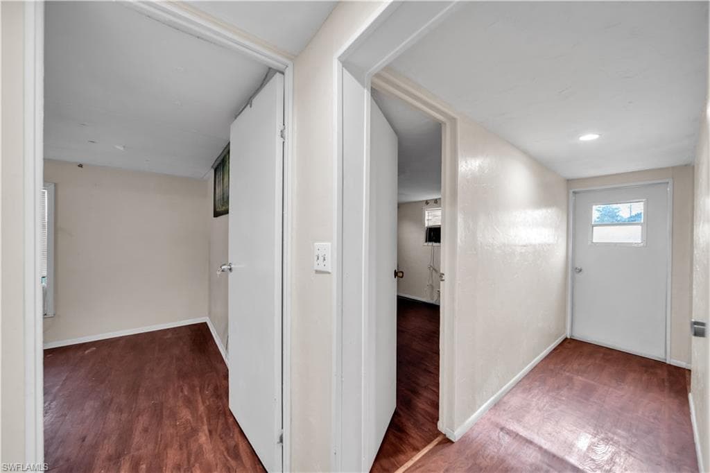 8106 Penny DR-19
