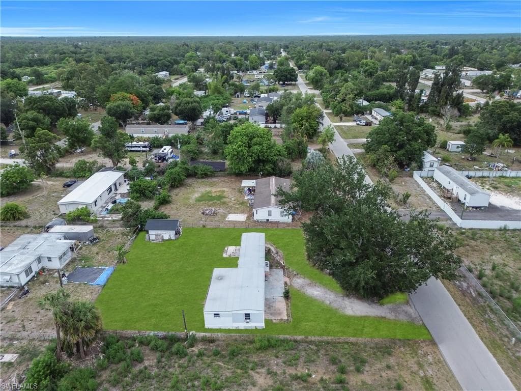 8106 Penny DR-37