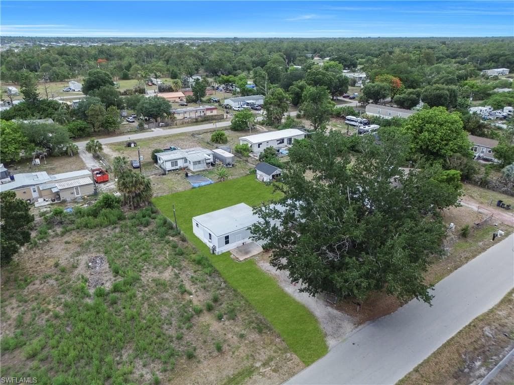 8106 Penny DR-38
