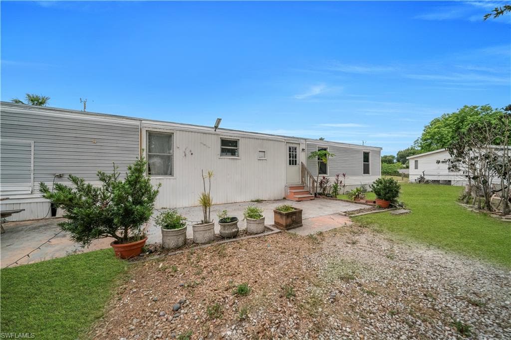 8106 Penny DR-7