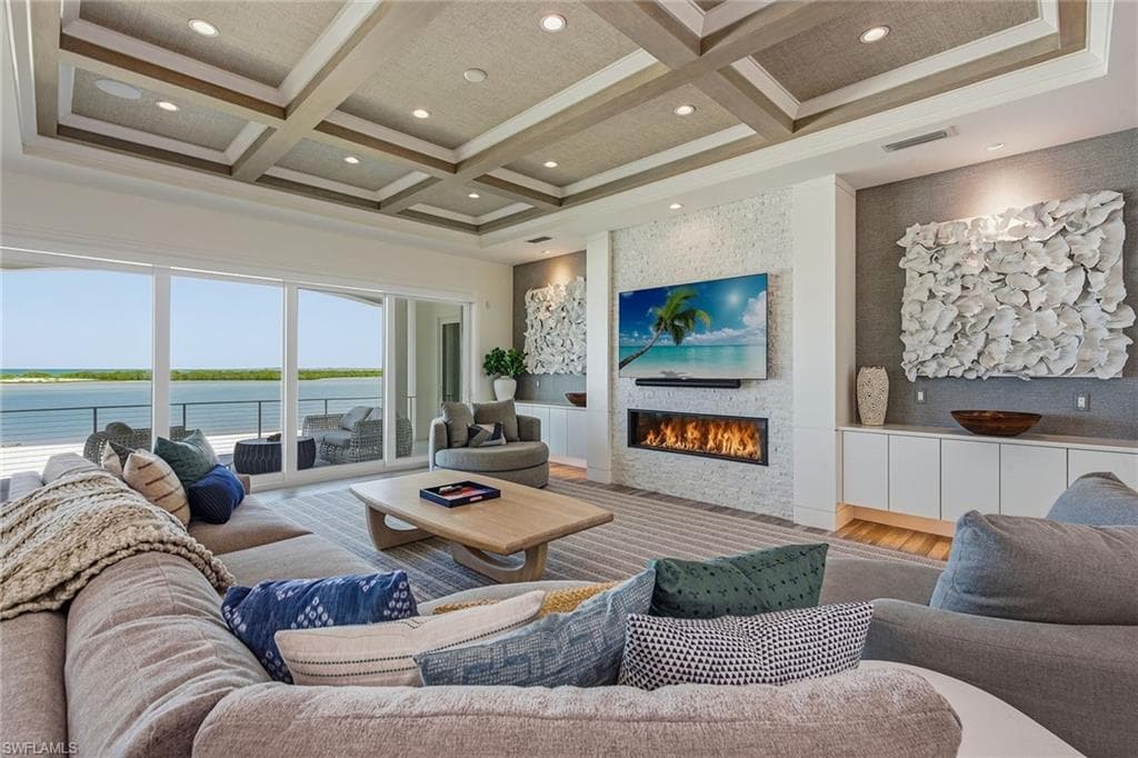 158 Beach DR-7