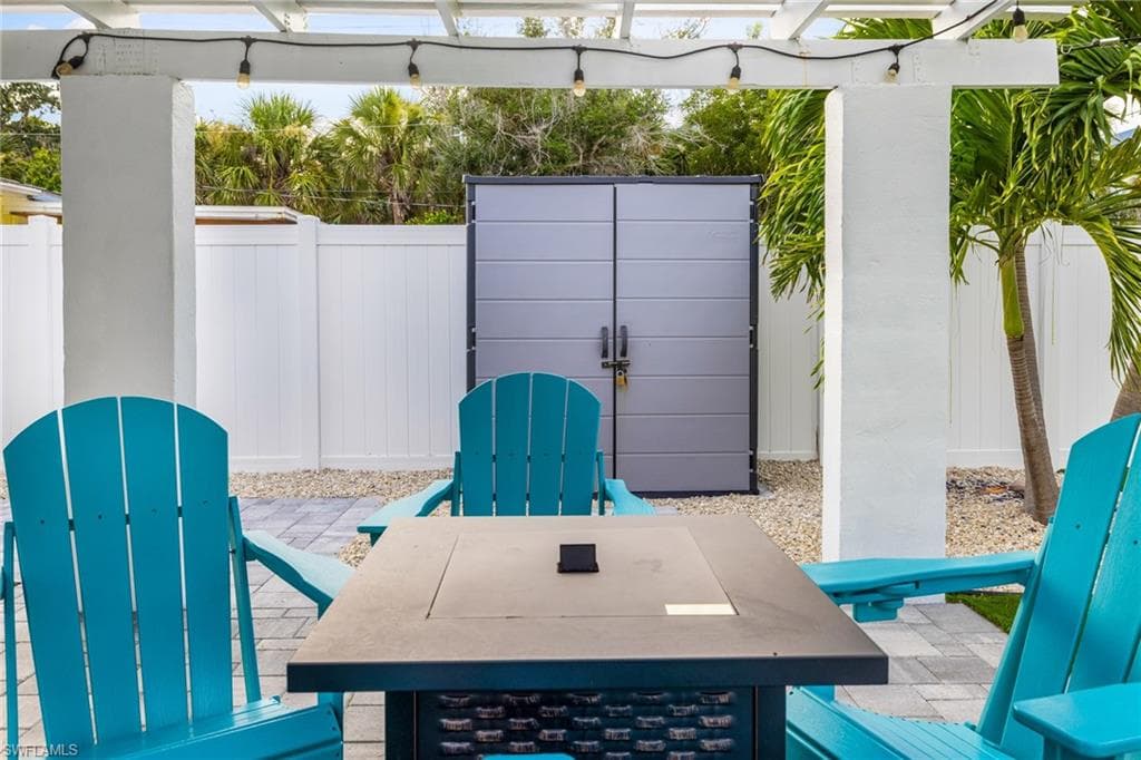 4831 Coquina RD-33