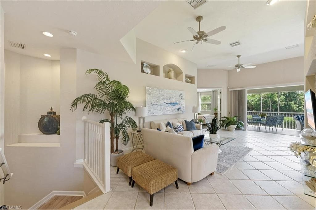 6822 Ascot DR 202-1