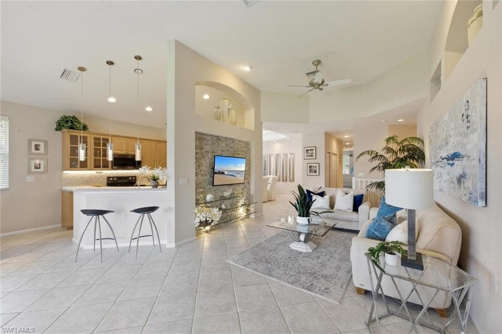 6822 Ascot DR 202-5