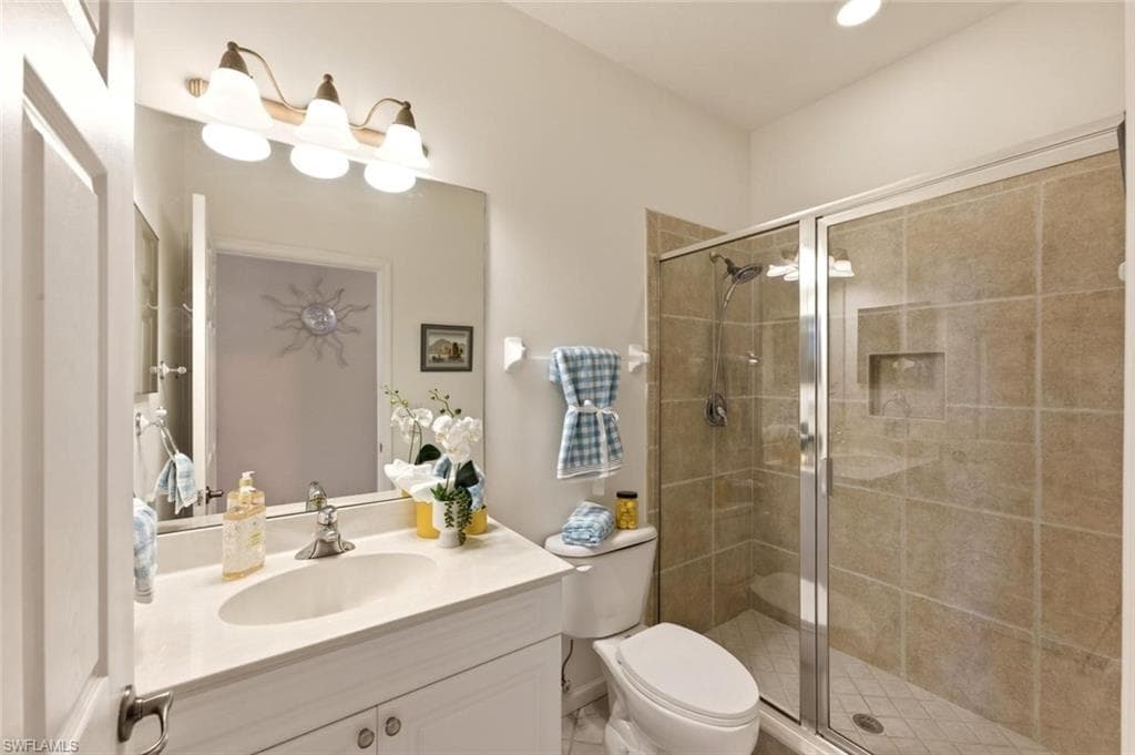 6822 Ascot DR 202-21