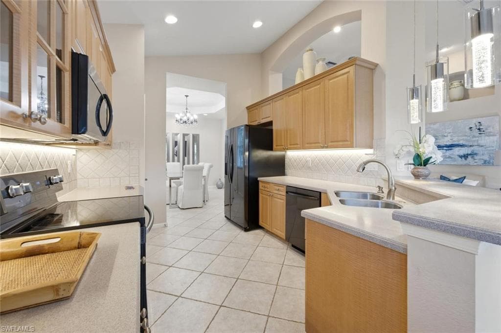 6822 Ascot DR 202-9