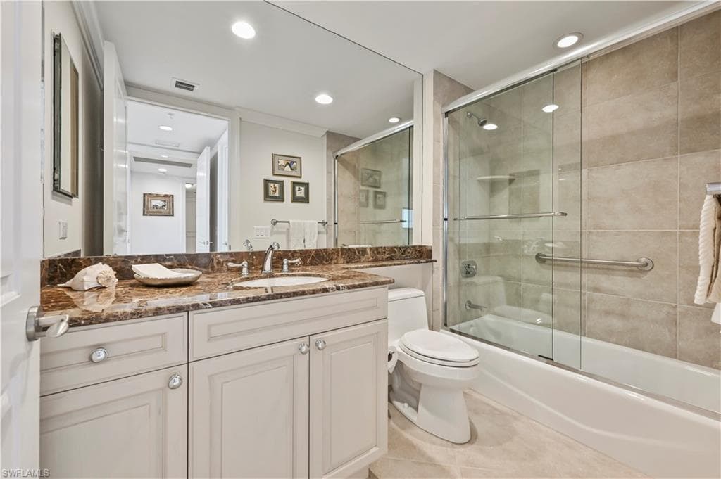 23850 Via Italia CIR 404-37