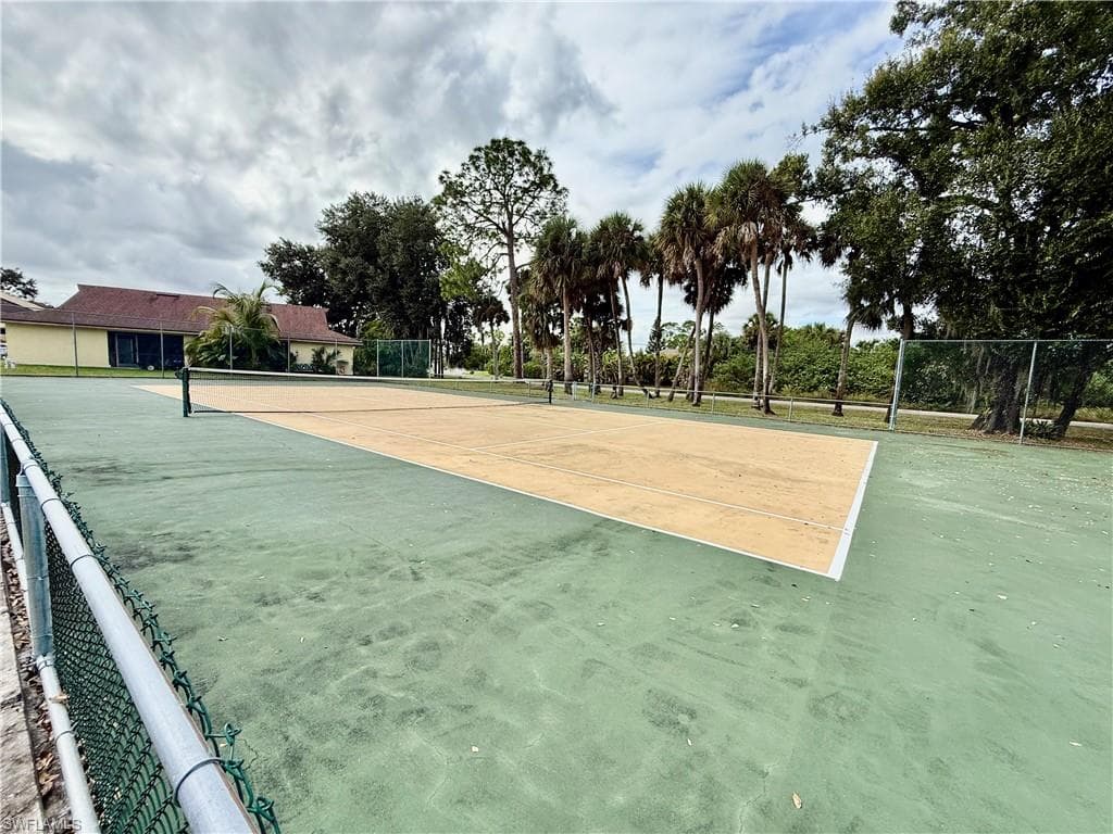 2133 Golfside Village DR-23