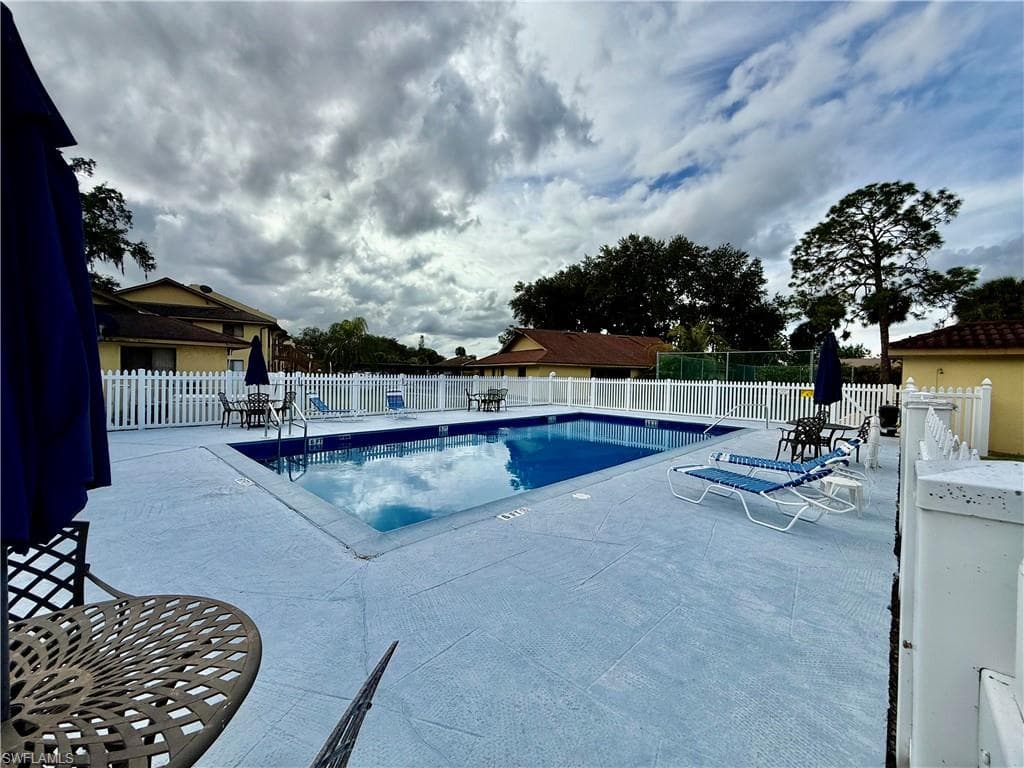 2133 Golfside Village DR-20