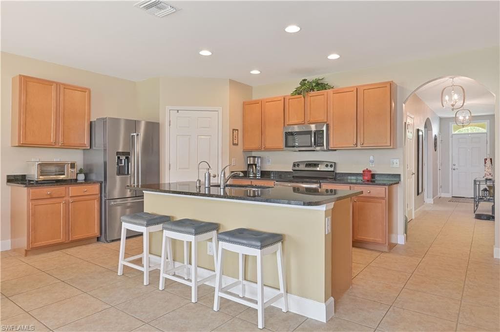 2877 Apple Blossom DR-15
