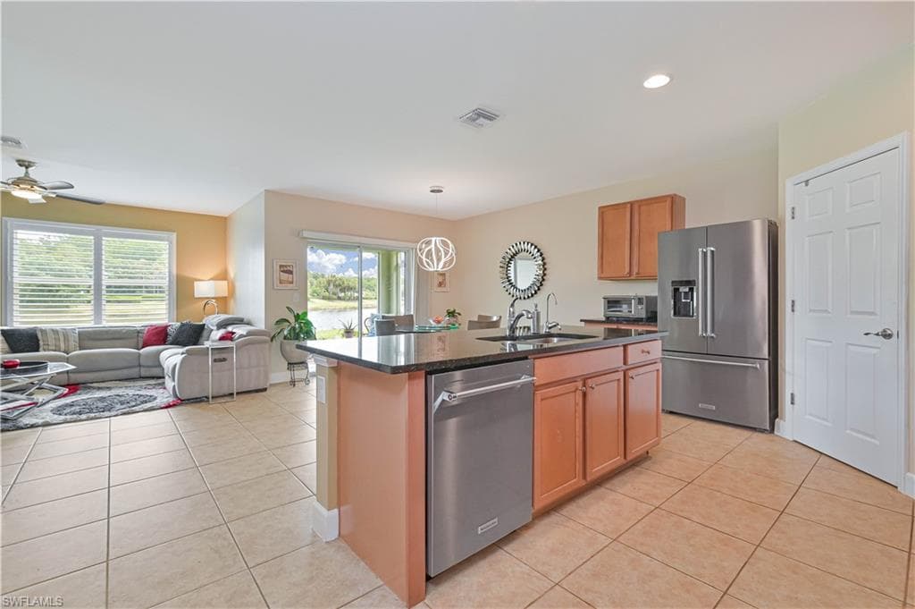 2877 Apple Blossom DR-25