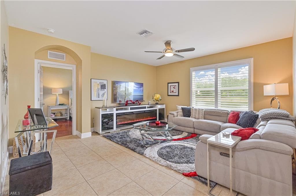 2877 Apple Blossom DR-23