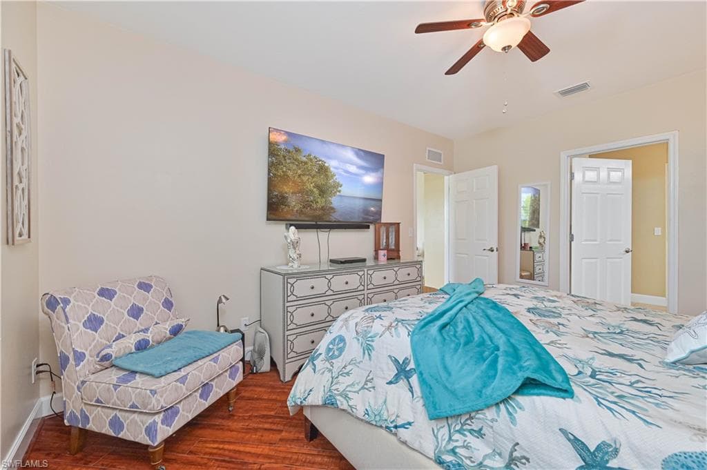 2877 Apple Blossom DR-37