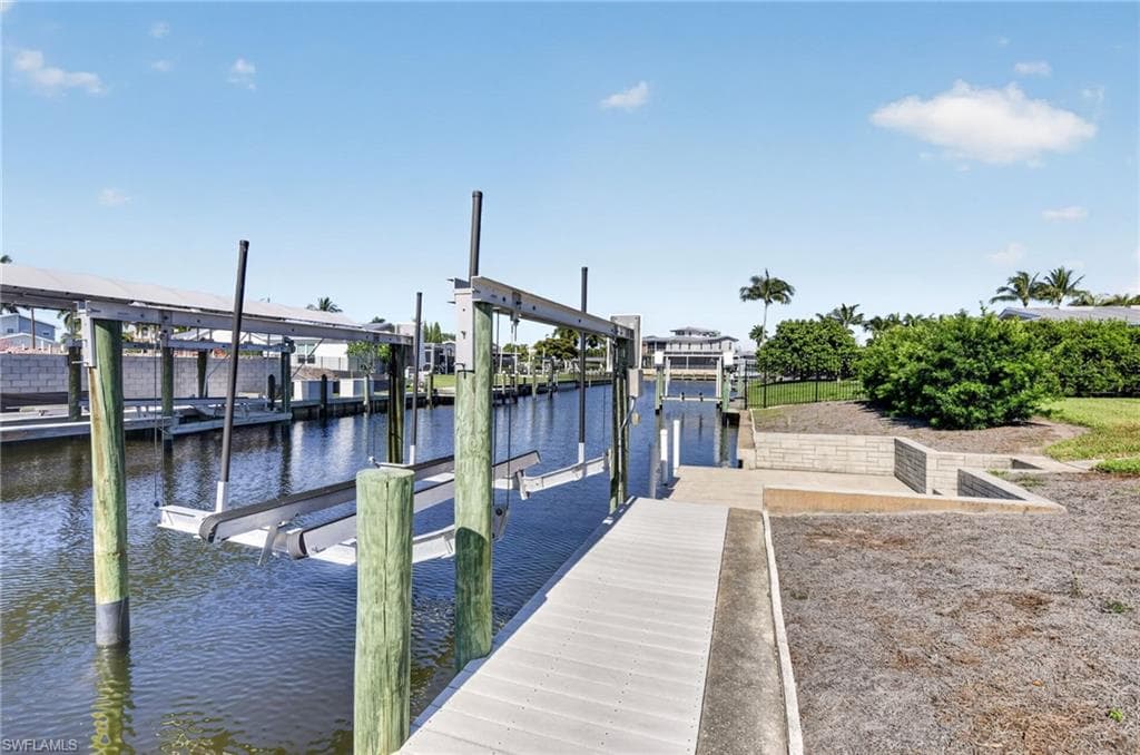 397 Parkway CT-43
