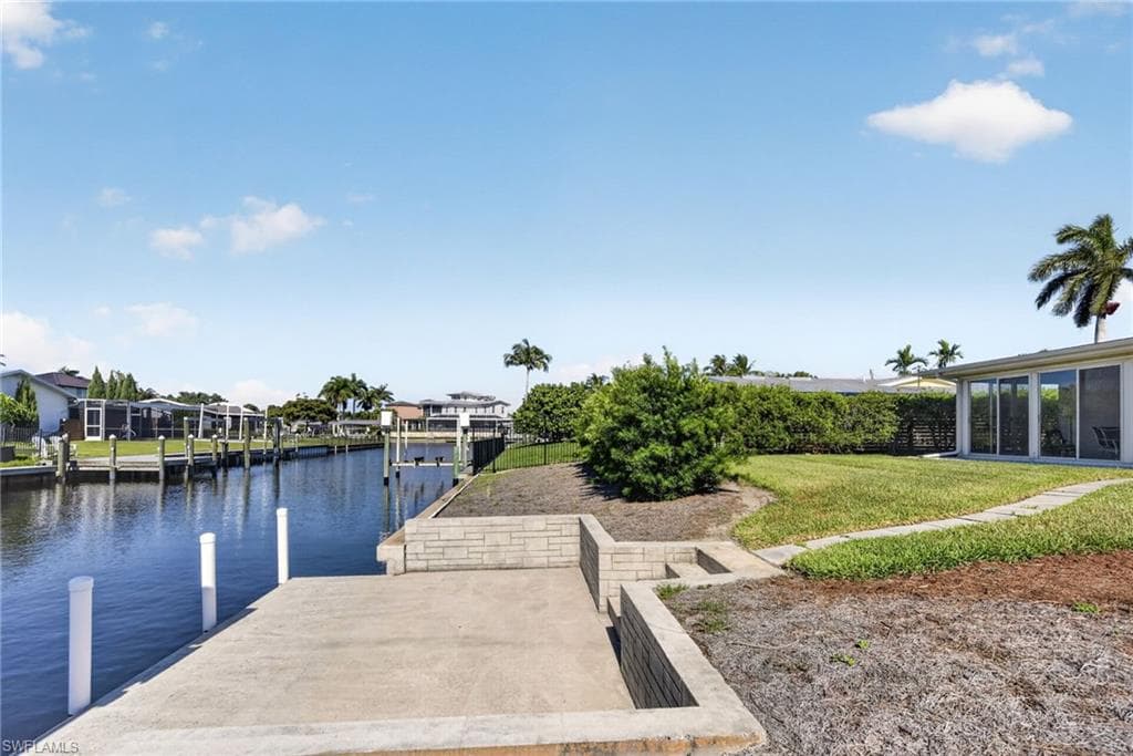 397 Parkway CT-38