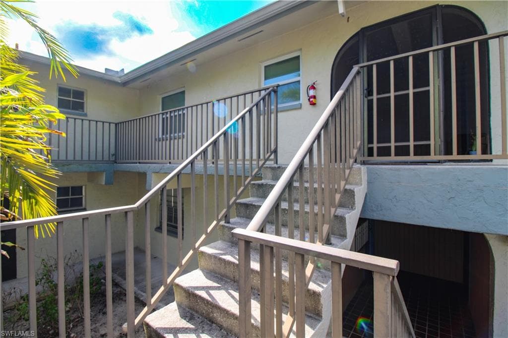4300 Gulfstream DR 2D-25