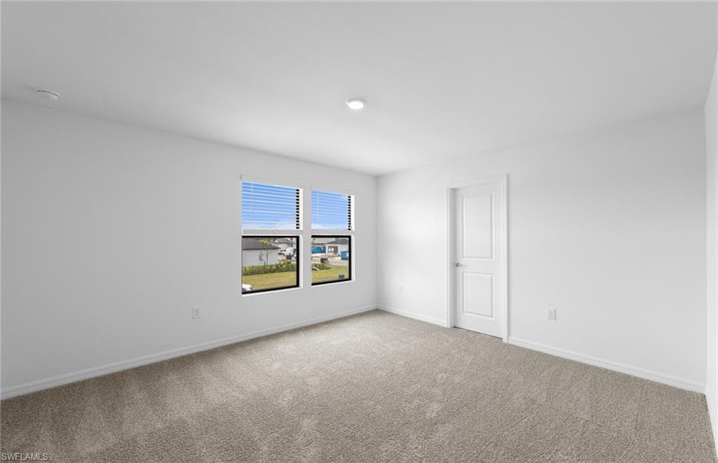 294 Silent Lake DR-18