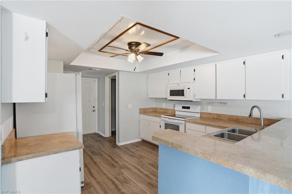 17306 Meadow Lake CIR-11