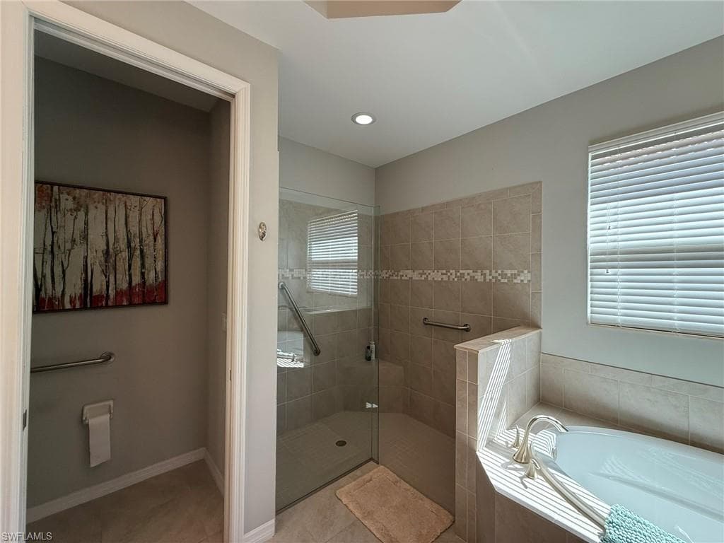 3916 King Edwards ST-24