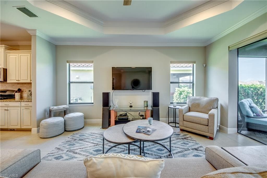 4420 Waterscape LN-2