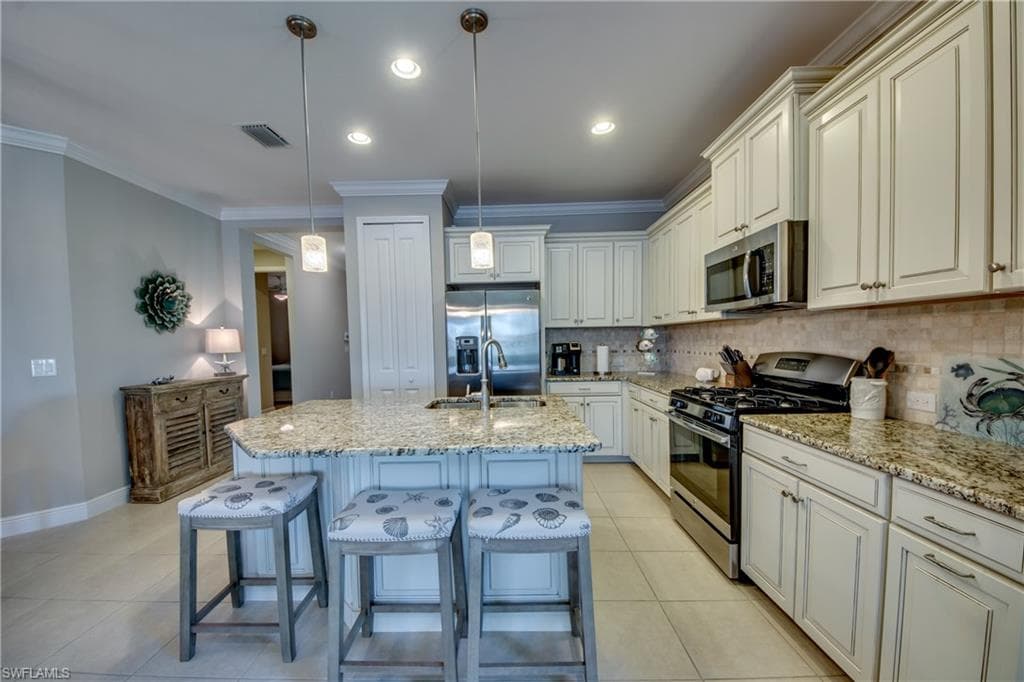 4420 Waterscape LN-8