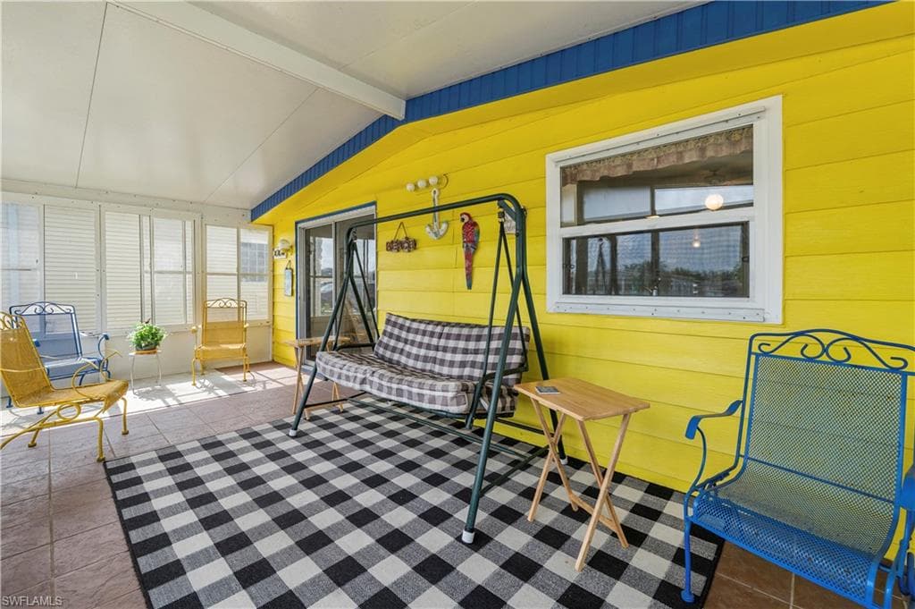 280 Grassy Key LN-13