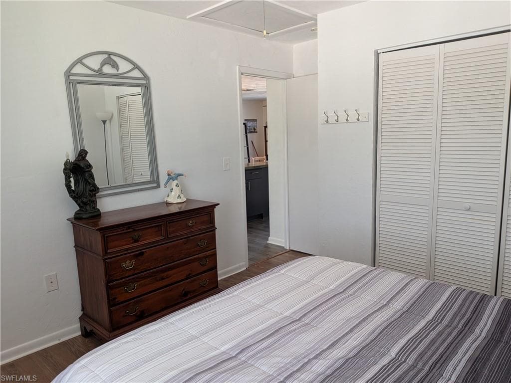 27599 Lime ST-10