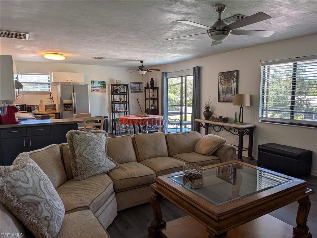 27599 Lime ST-7