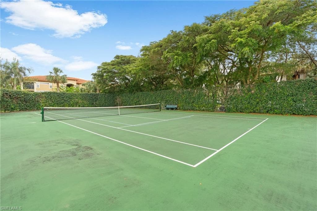 8940 Colonnades CT E 734-25