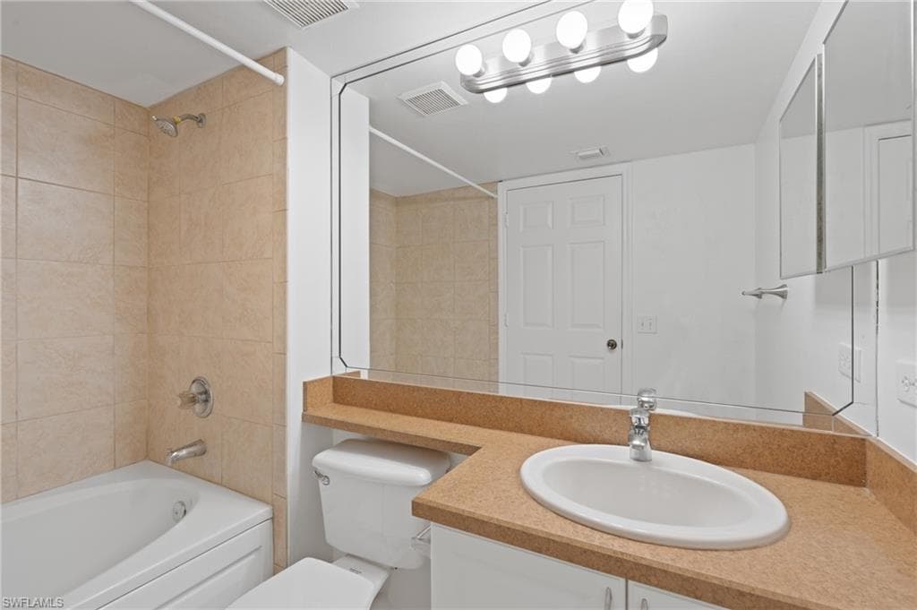 8940 Colonnades CT E 734-20