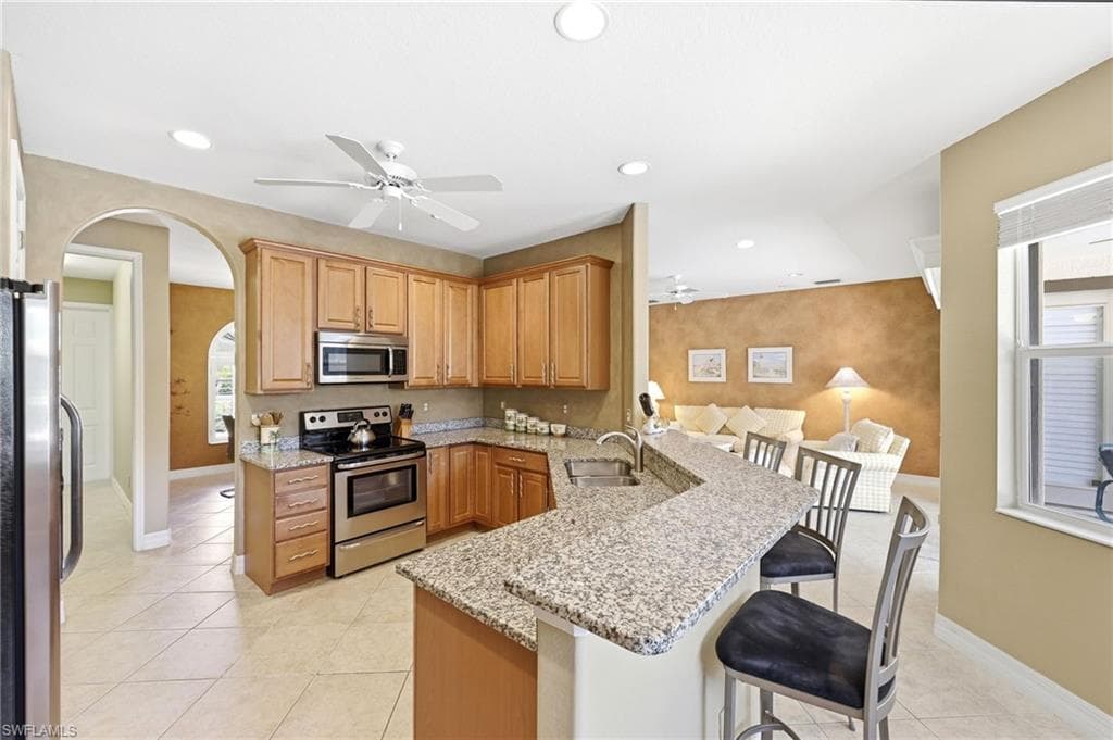 3951 Ruxton RD-19