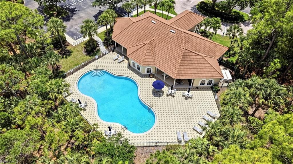 3951 Ruxton RD-33