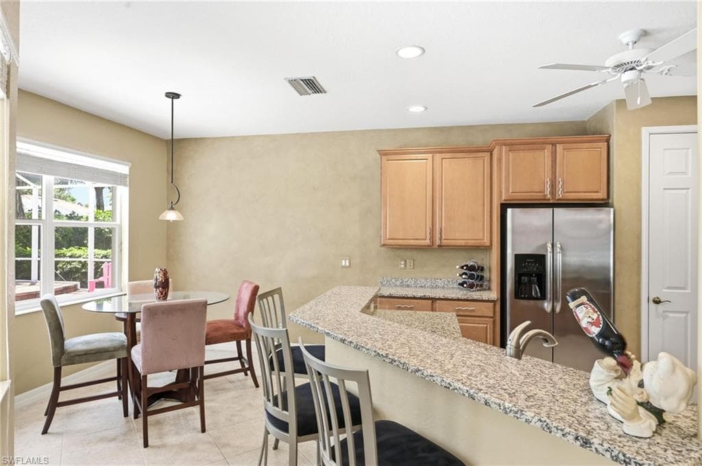 3951 Ruxton RD-18