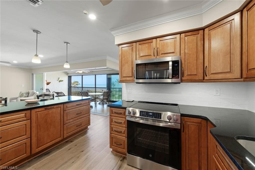 2721 W Gulf DR 205-19